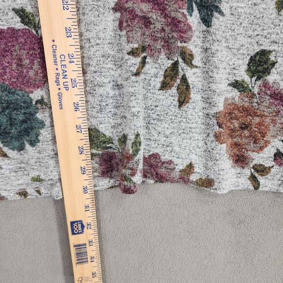 Torrid T Shirt Top 4 Super Soft Plush Knit Floral Gray Pink 54x30 Stretch Comfy - Picture 8 of 11